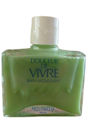 Molyneux VIVRE foam bath