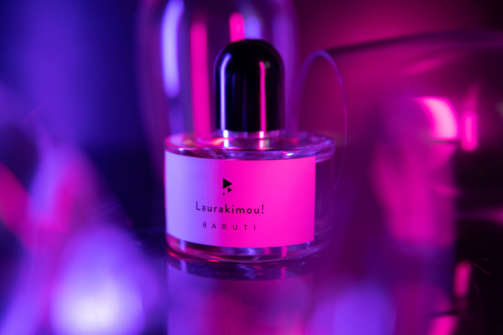 LES INDÉMODABLES Escale en Indonésie Escale en Indonesie · Parfum Exquis US