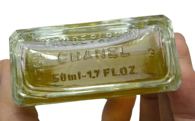 Chanel No. 19 eau de parfum vintage - F Vault