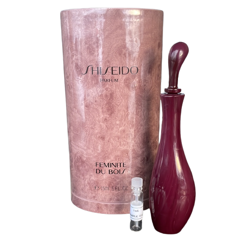 Feminite du bois fragrantica 2025